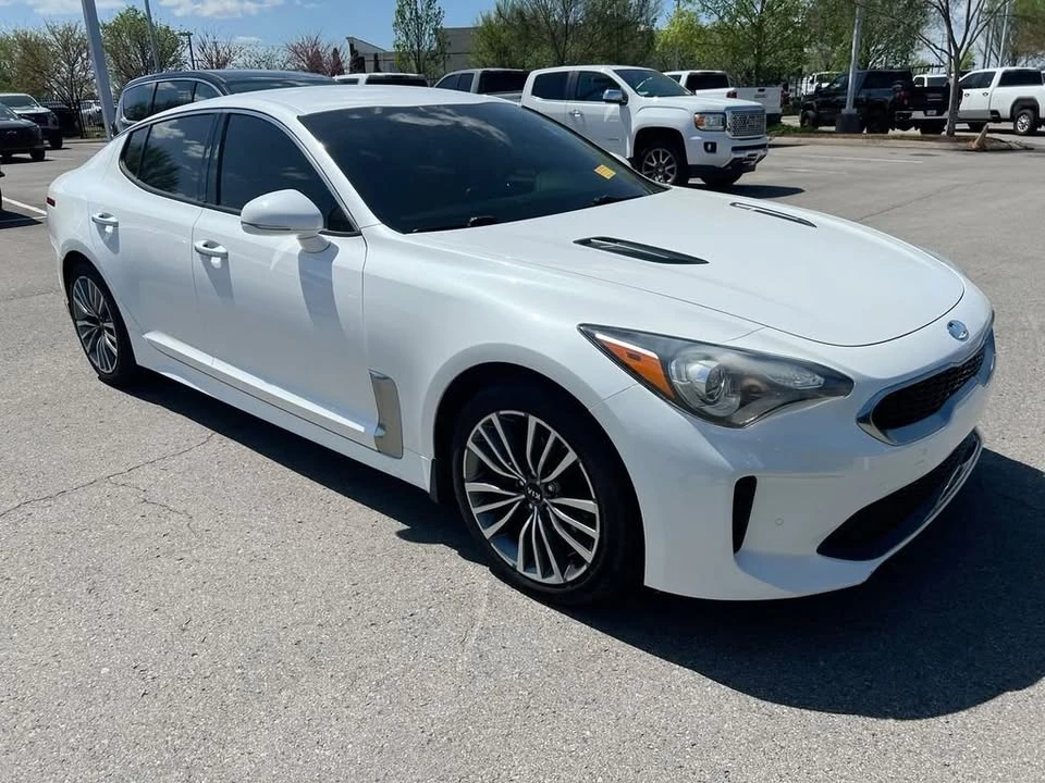 2019 Kia Stinger - Image 6 of 18