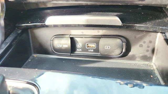 2019 Kia Stinger - Image 18 of 20