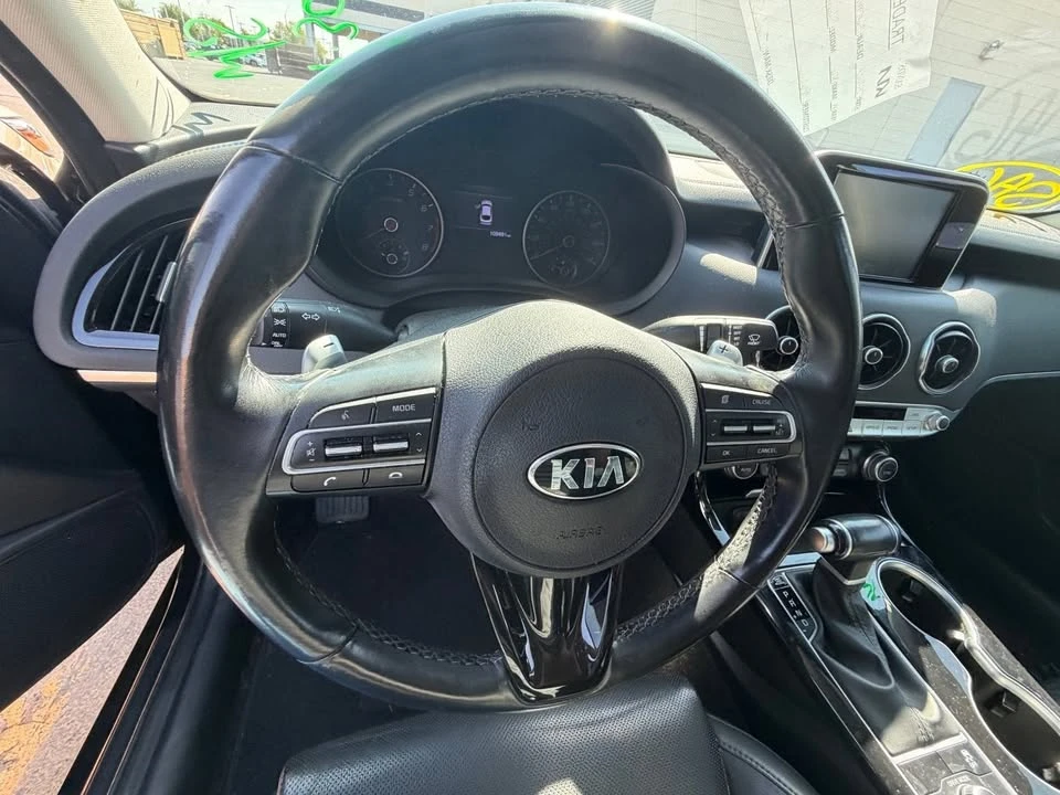 2019 Kia Stinger - Image 10 of 11