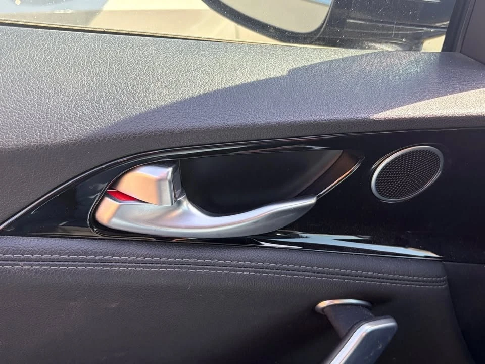 2019 Kia Stinger - Image 8 of 11