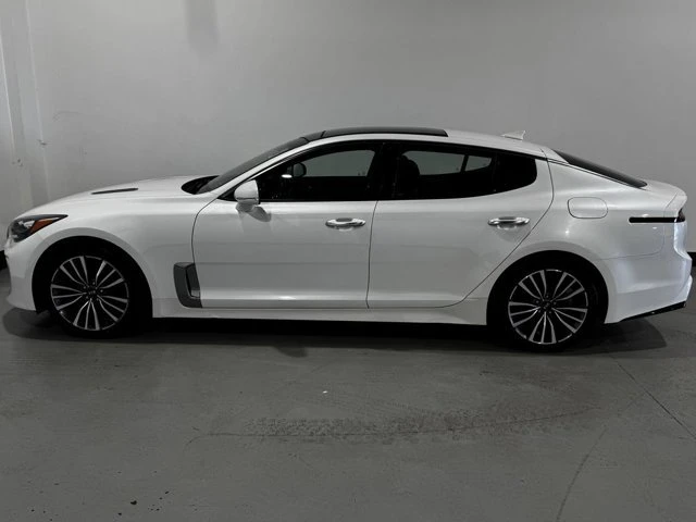2019 Kia Stinger - Image 13 of 20