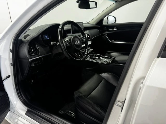 2019 Kia Stinger - Image 15 of 20