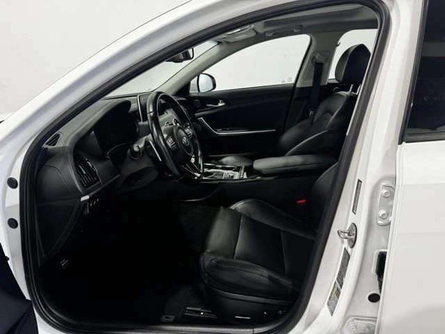 2019 Kia Stinger - Image 14 of 20