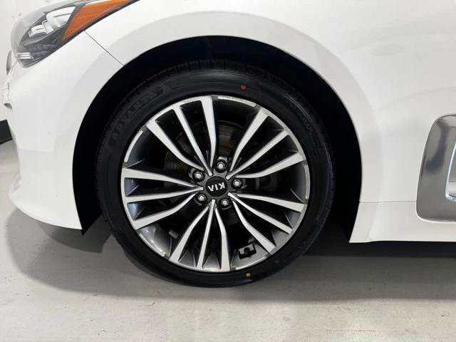 2019 Kia Stinger - Image 7 of 20