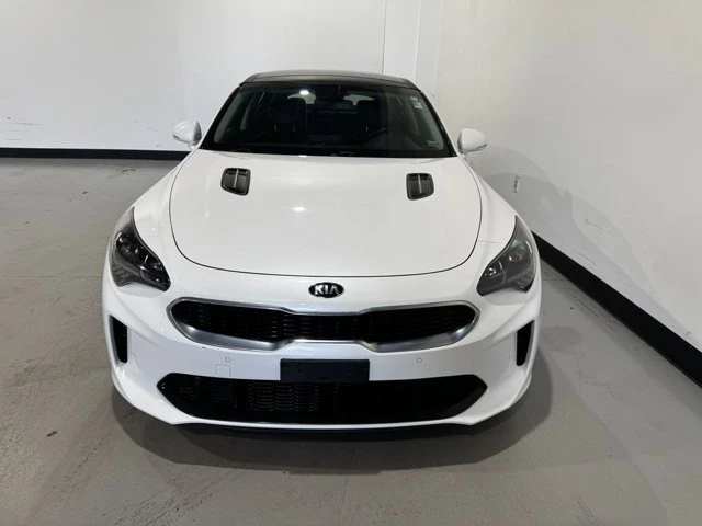 2019 Kia Stinger - Image 9 of 20