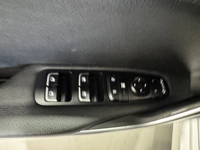 2019 Kia Stinger - Image 17 of 20