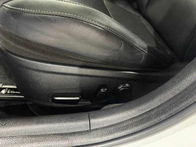 2019 Kia Stinger - Image 18 of 20