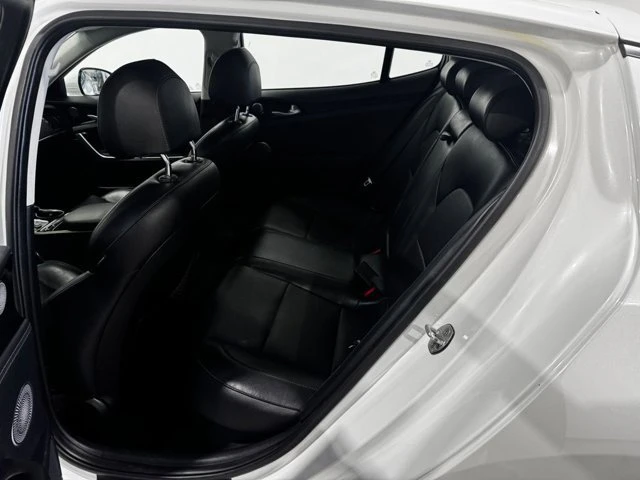 2019 Kia Stinger - Image 19 of 20
