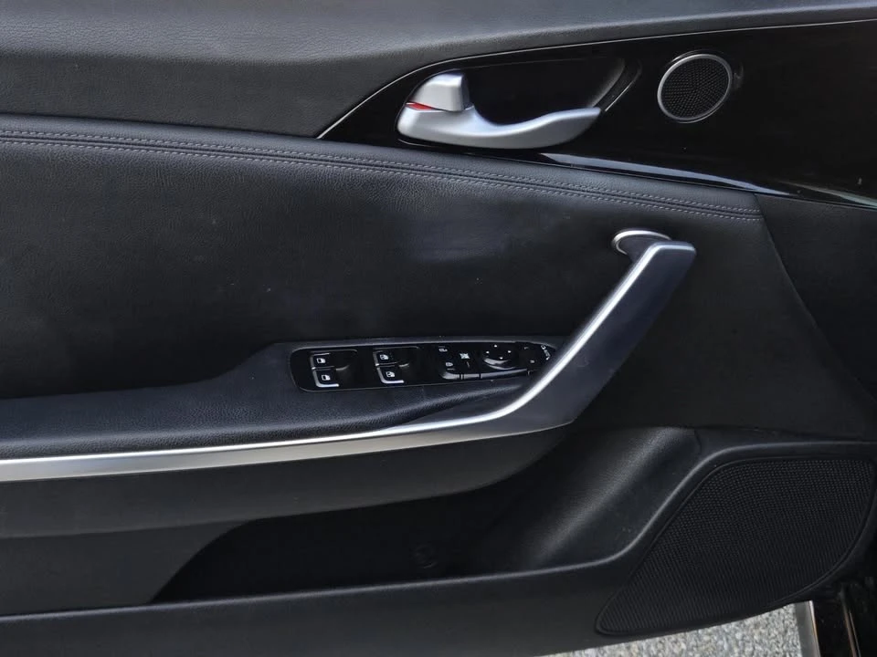 2019 Kia Stinger - Image 15 of 20
