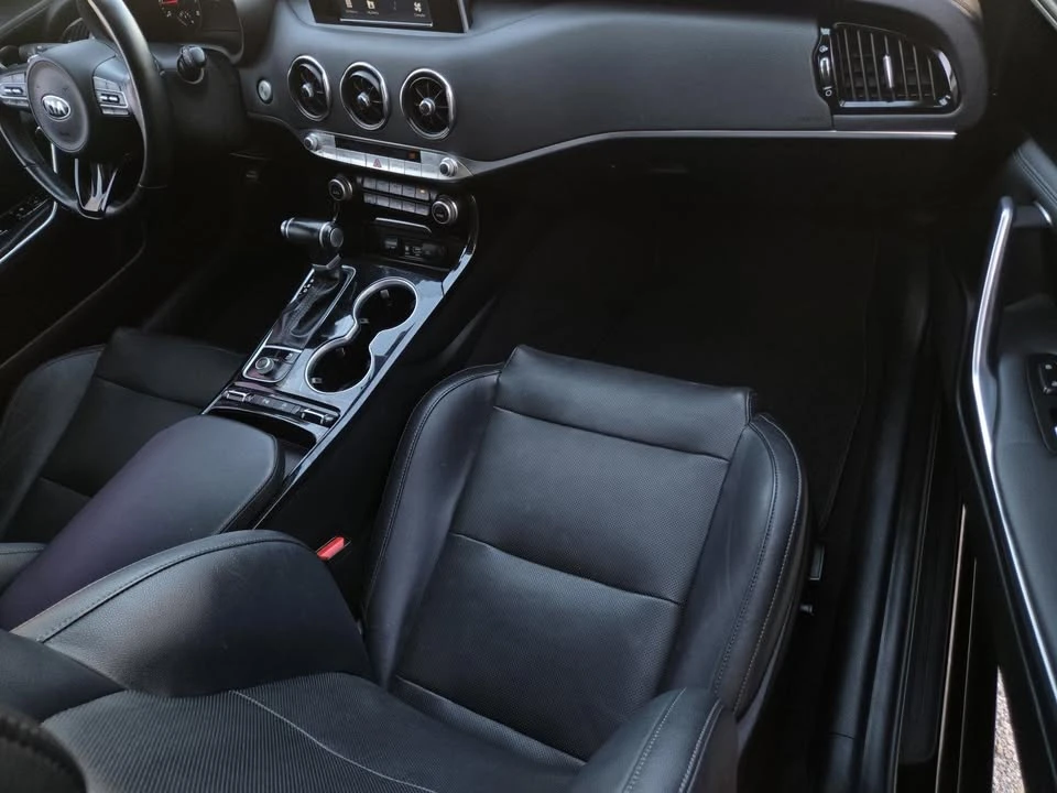2019 Kia Stinger - Image 7 of 20