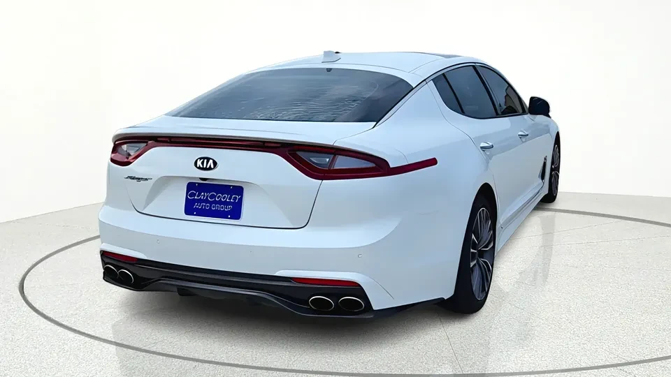 2019 Kia Stinger - Image 7 of 19