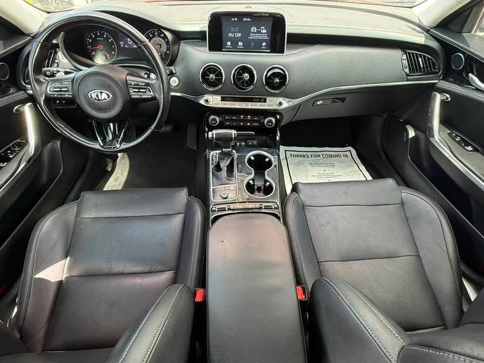 2019 Kia Stinger - Image 9 of 11