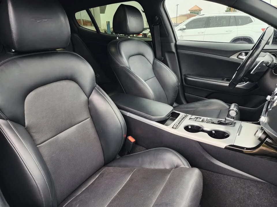 2019 Kia Stinger GT - Image 10 of 15
