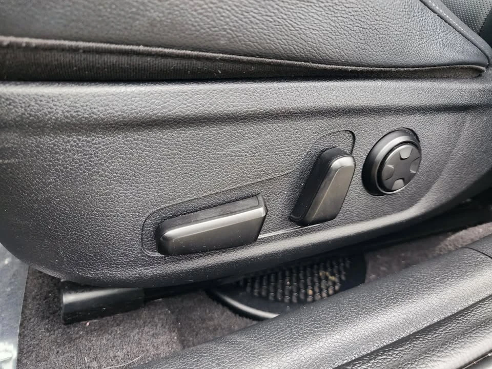 2019 Kia Stinger GT - Image 14 of 15