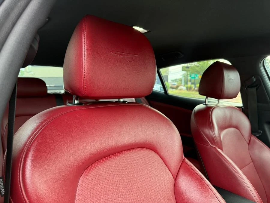 2019 Kia Stinger GT - Image 10 of 16