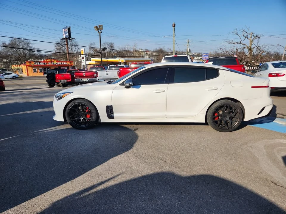 2019 Kia Stinger GT - Image 4 of 12