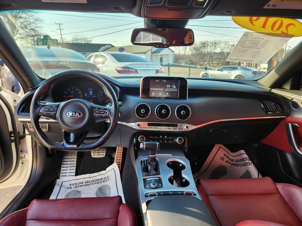 2019 Kia Stinger GT - Image 9 of 12