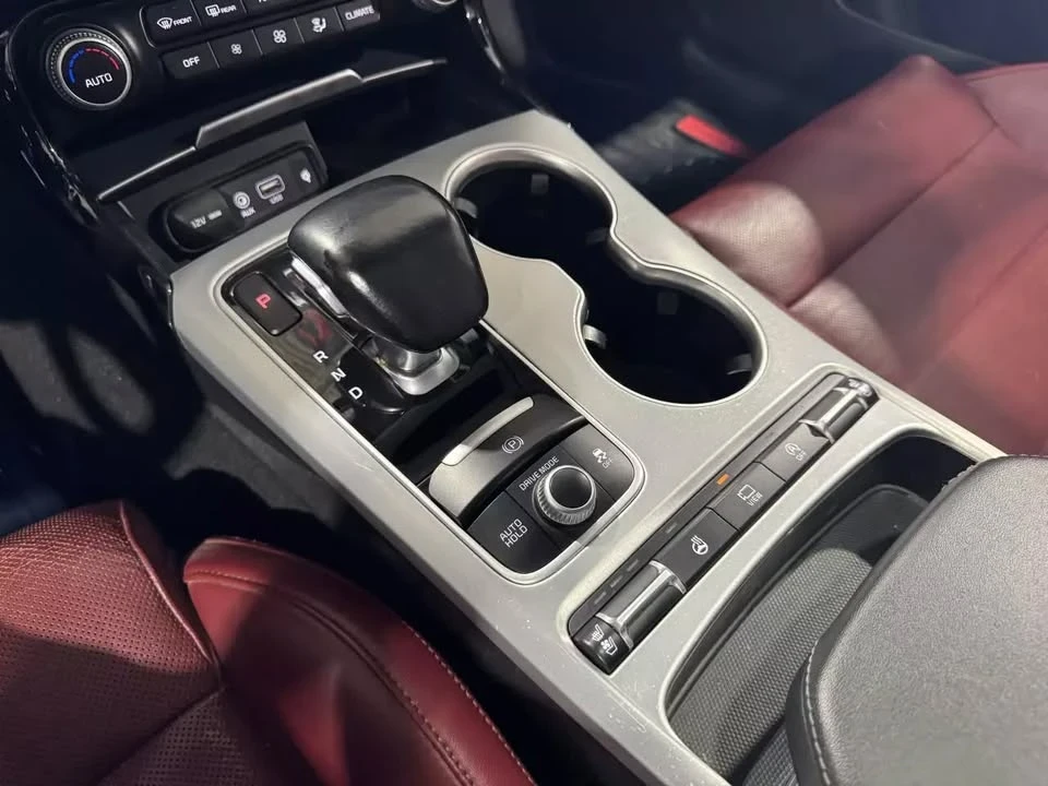 2019 Kia Stinger GT - Image 14 of 20