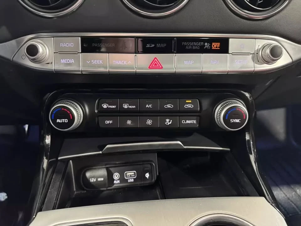 2019 Kia Stinger GT - Image 16 of 20