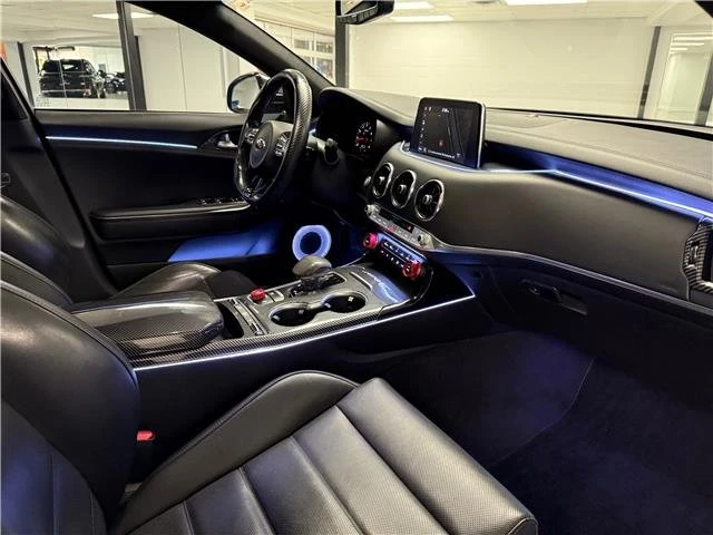 2019 Kia Stinger GT - Image 18 of 20