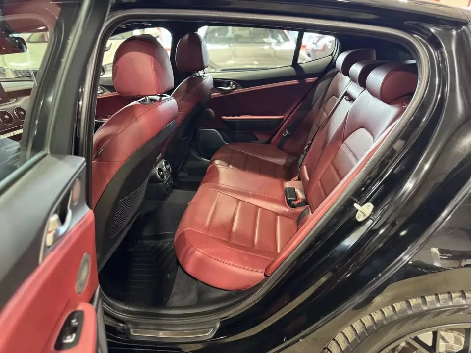 2019 Kia Stinger GT - Image 15 of 21