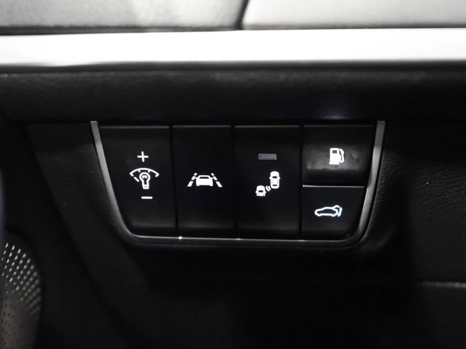 2019 Kia Stinger GT - Image 13 of 16