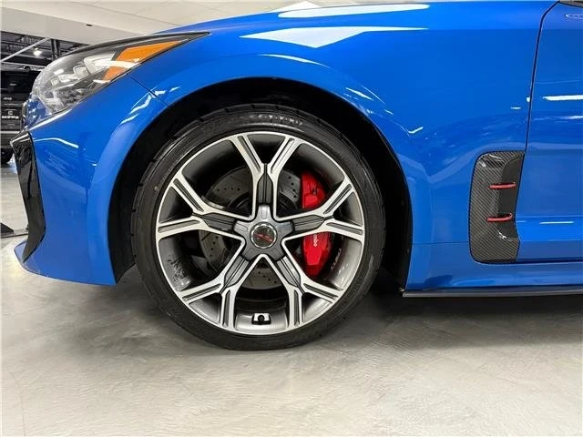 2019 Kia Stinger GT - Image 8 of 19