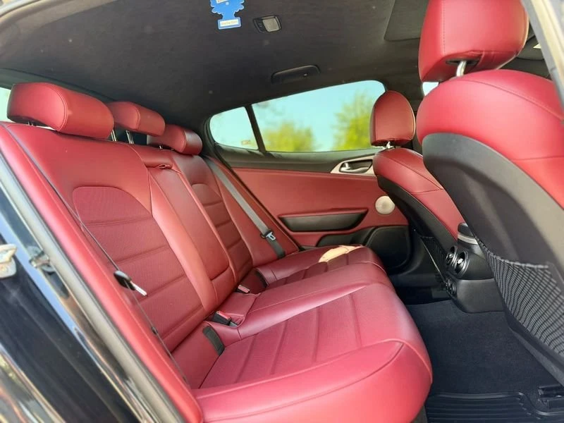 2019 Kia Stinger GT - Image 17 of 20