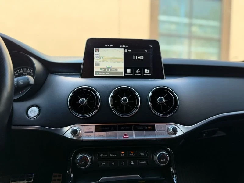 2019 Kia Stinger GT - Image 15 of 20