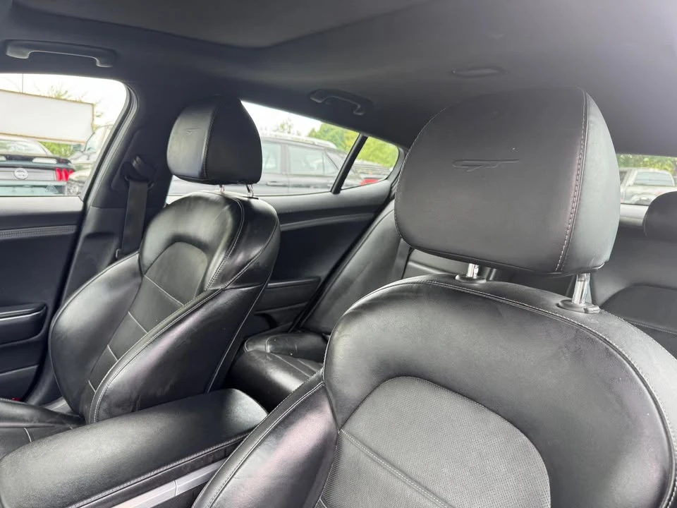 2019 Kia Stinger GT - Image 14 of 16