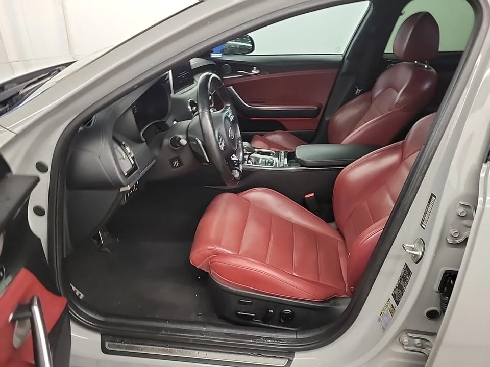2019 Kia Stinger GT - Image 9 of 11