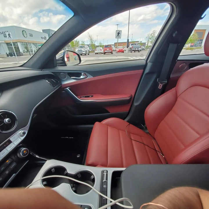 2019 Kia Stinger GT - Image 4 of 11