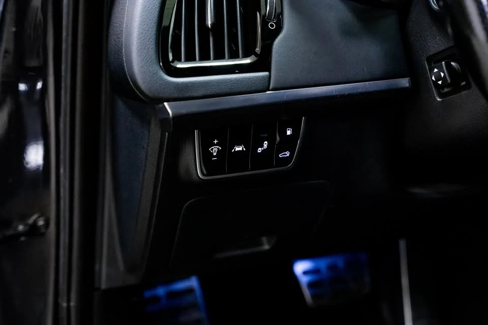 2019 Kia Stinger GT - Image 18 of 20