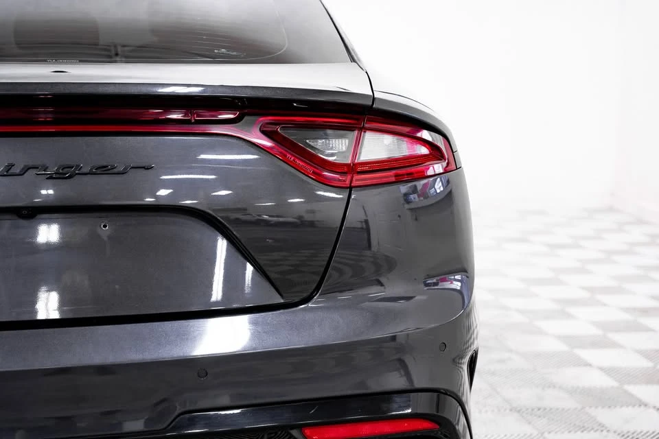 2019 Kia Stinger GT - Image 9 of 20