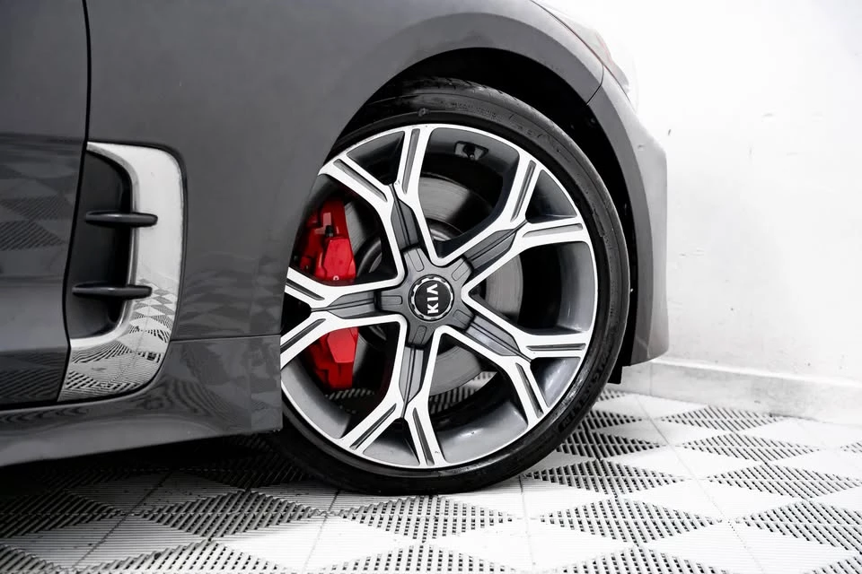 2019 Kia Stinger GT - Image 5 of 20