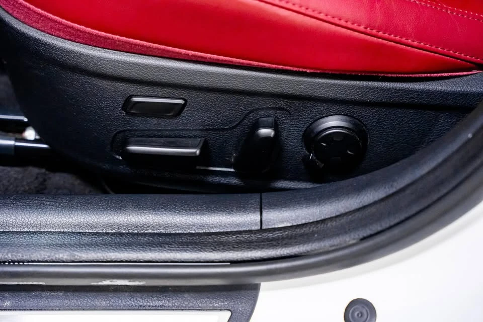 2019 Kia Stinger GT - Image 19 of 20
