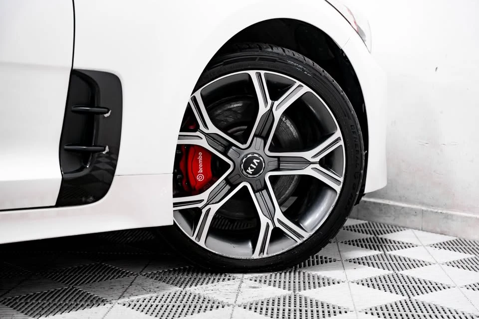 2019 Kia Stinger GT - Image 5 of 20