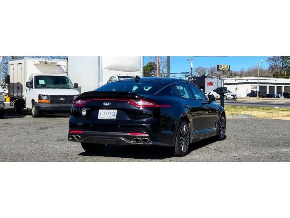 2019 Kia Stinger - Image 6 of 19