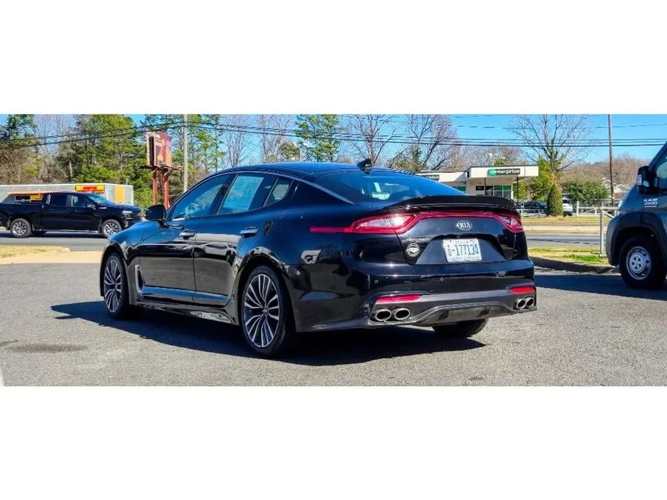 2019 Kia Stinger - Image 7 of 19