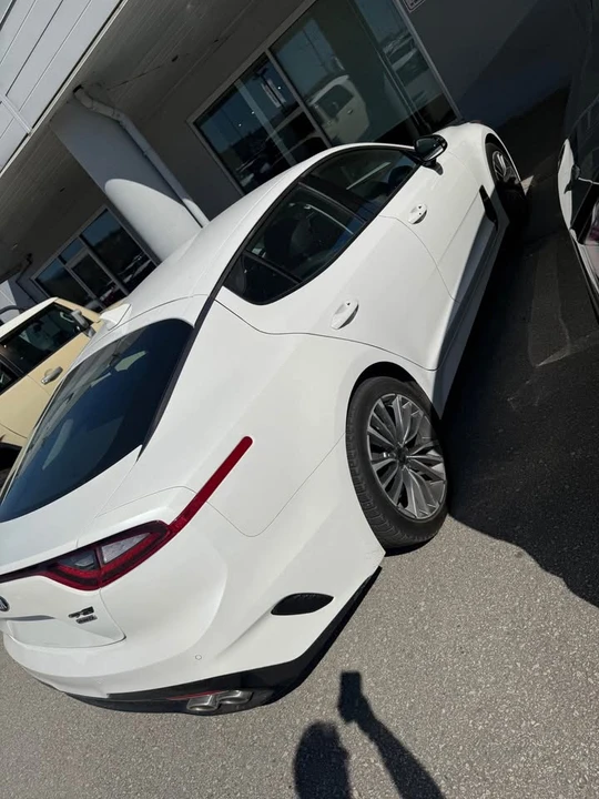 2019 Kia Stinger - Image 6 of 15