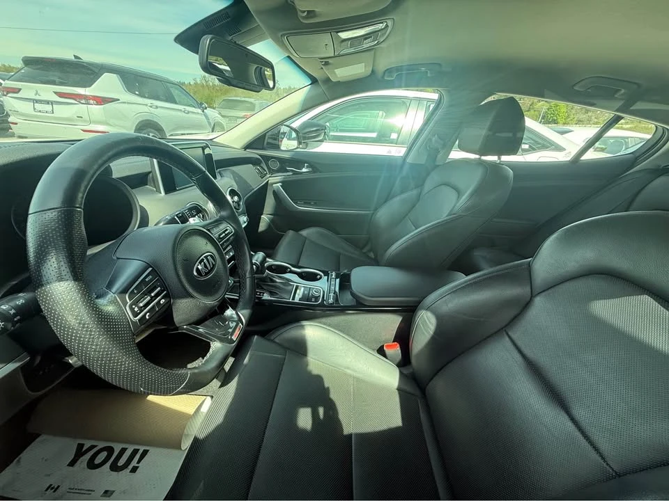 2019 Kia Stinger - Image 4 of 7