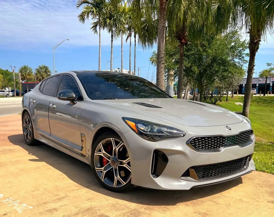 2019 Kia Stinger - Image 7 of 20