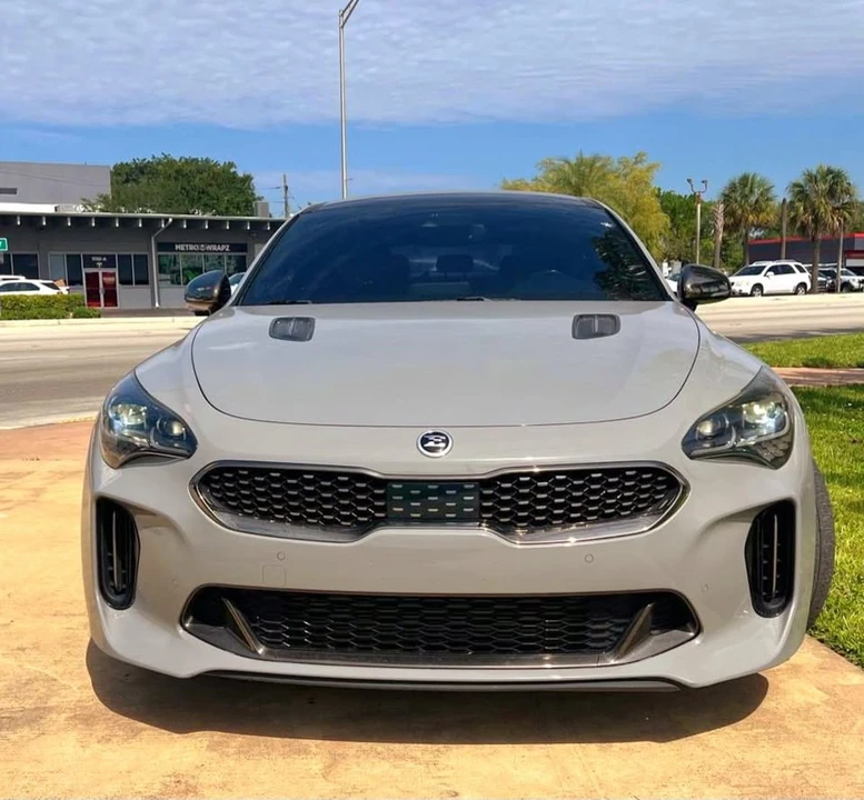 2019 Kia Stinger - Image 8 of 20