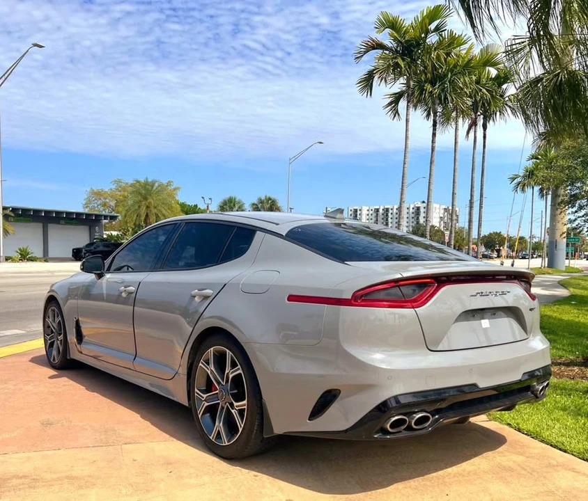 2019 Kia Stinger - Image 5 of 20