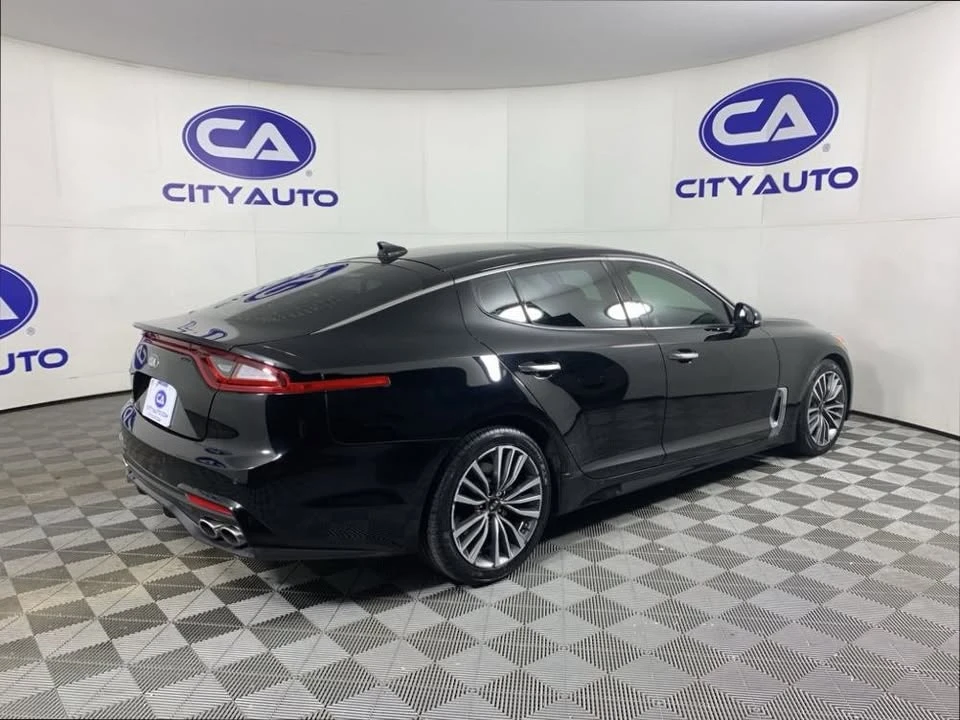 2019 Kia Stinger - Image 3 of 9