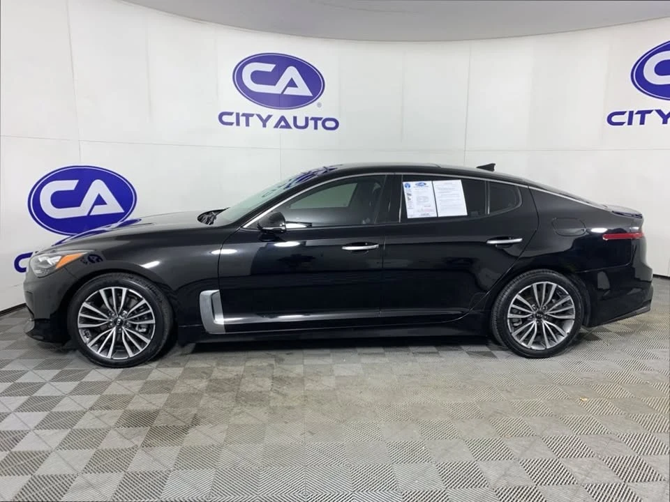 2019 Kia Stinger - Image 6 of 9