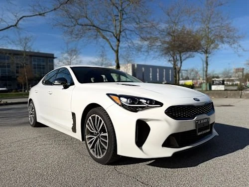 2019 Kia Stinger - Image 2 of 12