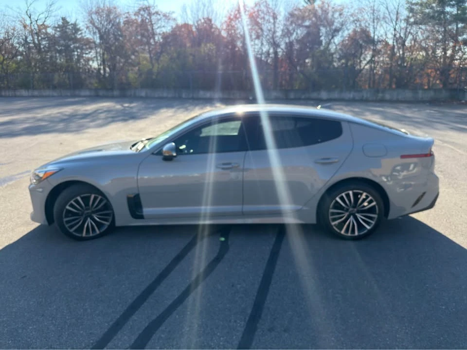 2019 Kia Stinger - Image 6 of 20