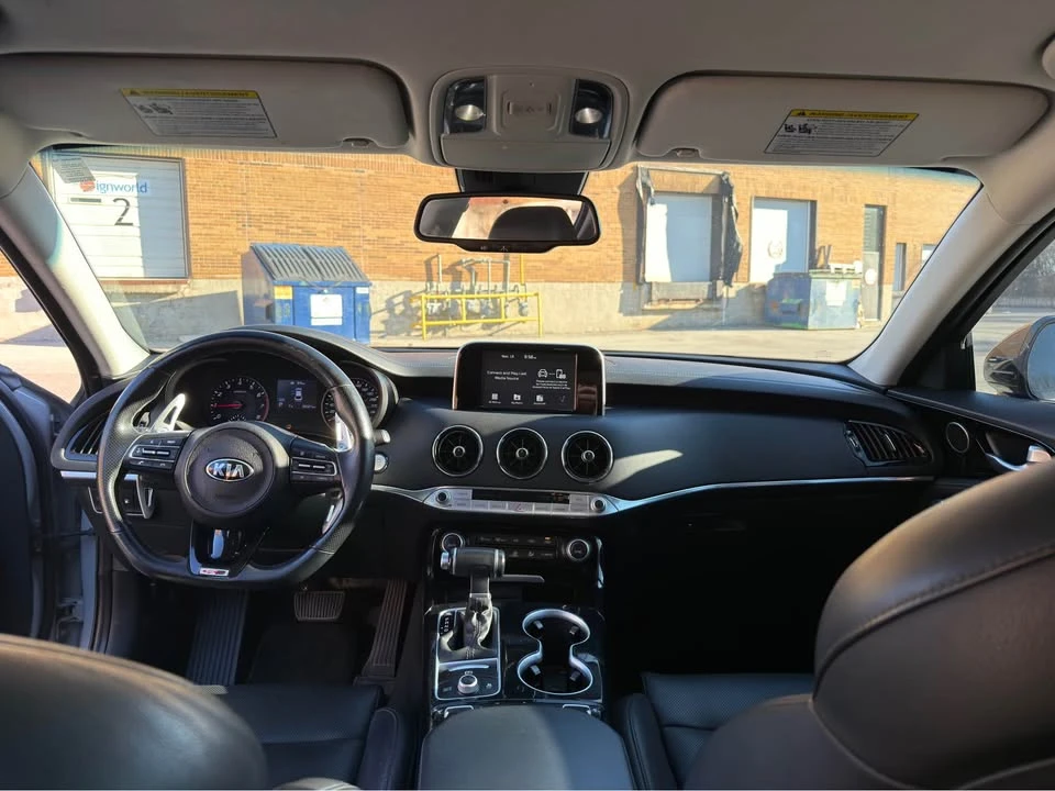 2019 Kia Stinger - Image 17 of 20