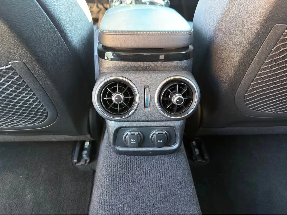 2019 Kia Stinger - Image 19 of 20